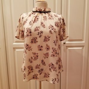 NWT beautiful chiffon blouse, xs